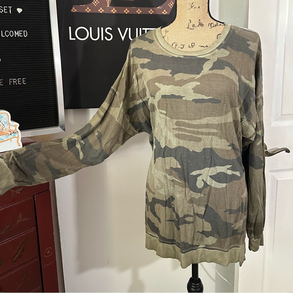 🆕Dantelle Camouflage Long Sleeve Shirt